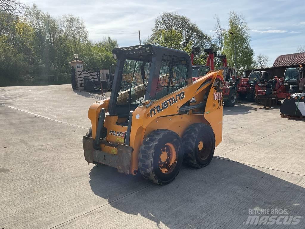 Mustang 1650 R Skid steer mini nakladalci