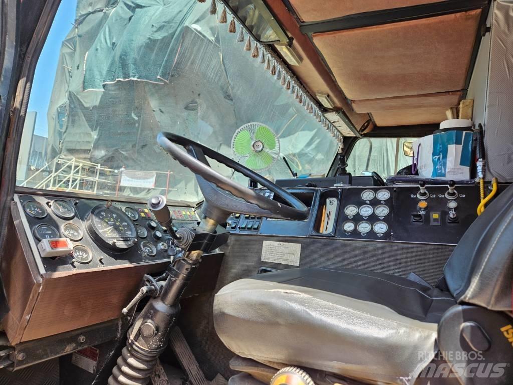 Grove KMK5160 Dvigala na gosenicah