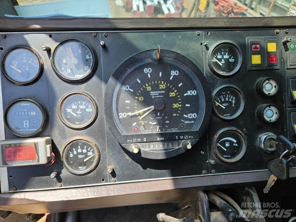 Grove KMK5160 Dvigala na gosenicah