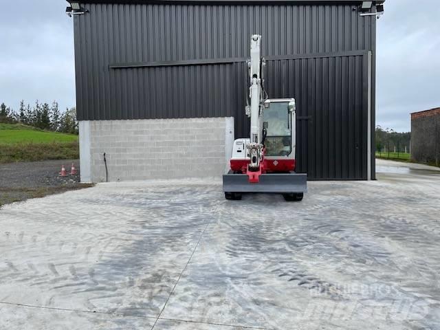 Takeuchi TB 250 Mini bagri <7t