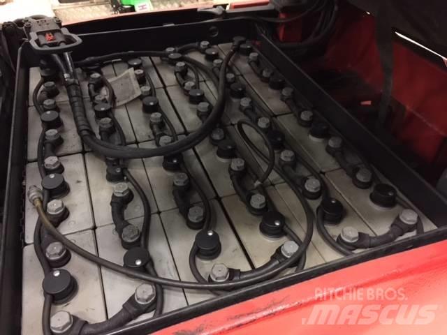 Linde E 20 PH - 02 Električni viličarji
