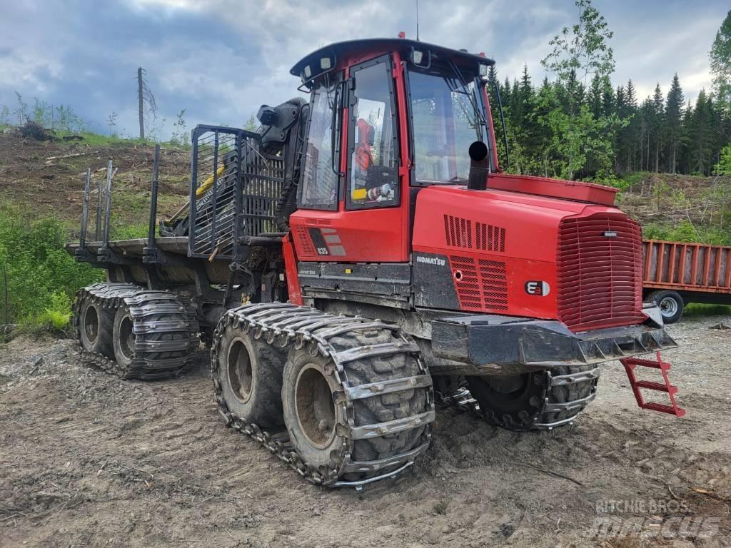 Komatsu 835 Forwarderji