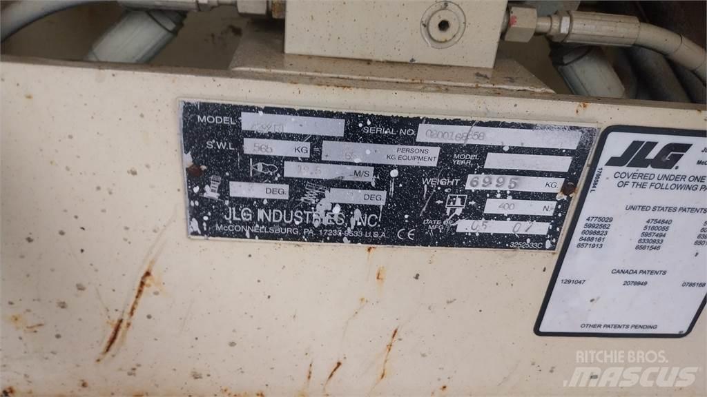 JLG 4394RT Škarjaste dvižne ploščadi