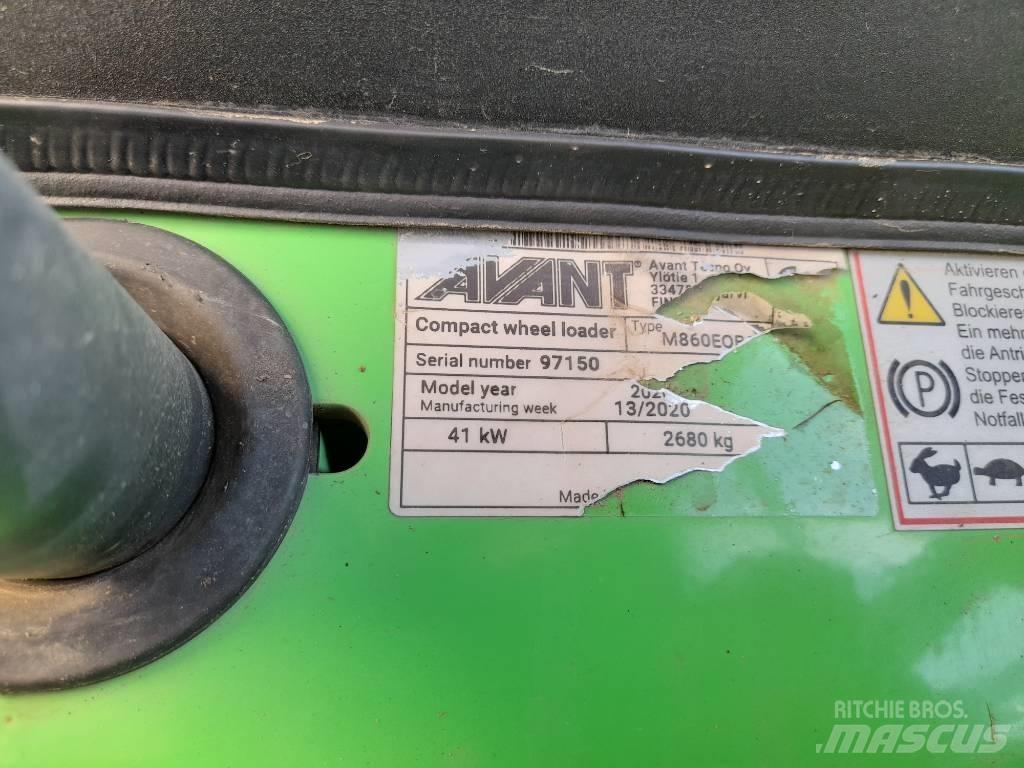Avant 860i ROPS Drugo