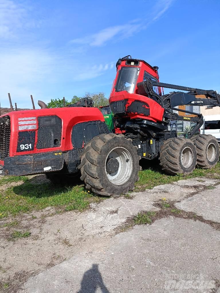 Komatsu 931 Harvesterji