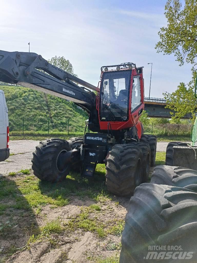 Komatsu 931 Harvesterji