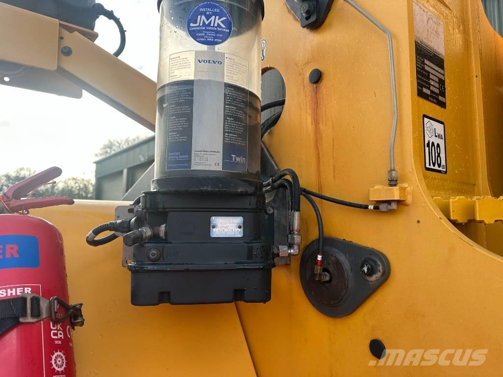 Volvo L180H Kolesni nakladalci