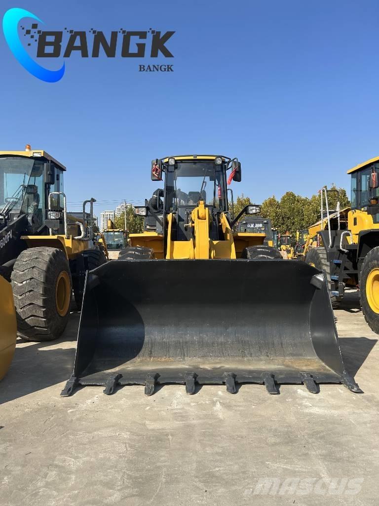 LiuGong 856 H Večnamenski nakladalci