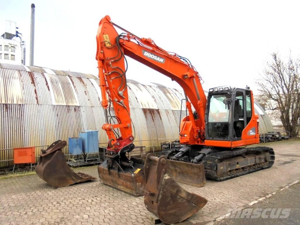 Doosan DX 140 LCR-3 Bagri goseničarji