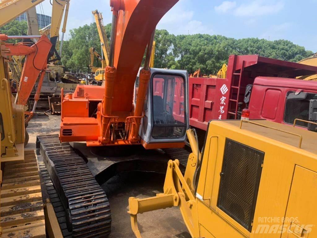 Hitachi EX300 Bagri goseničarji