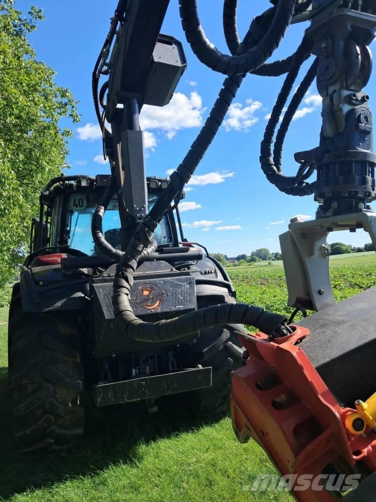 Valtra T 174 Harvesterji