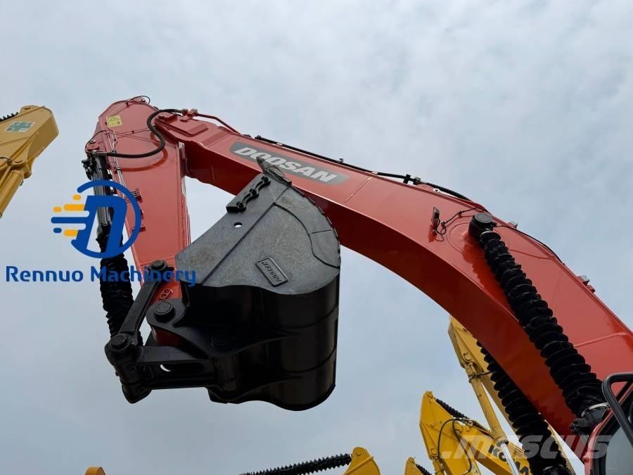 Doosan DX 340 Bagri goseničarji