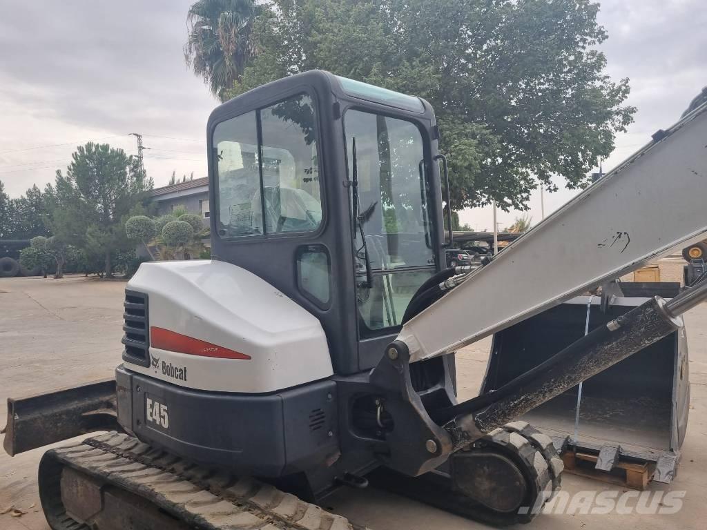 Bobcat E 45 Mini bagri <7t