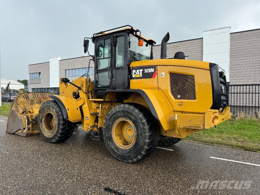 CAT 926 M Kolesni nakladalci