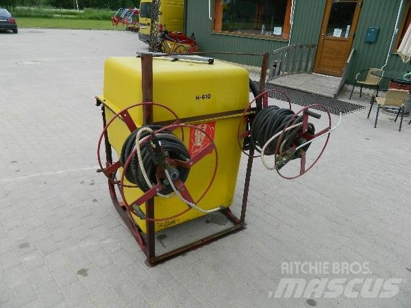  H-610 600 Vlečne škropilnice