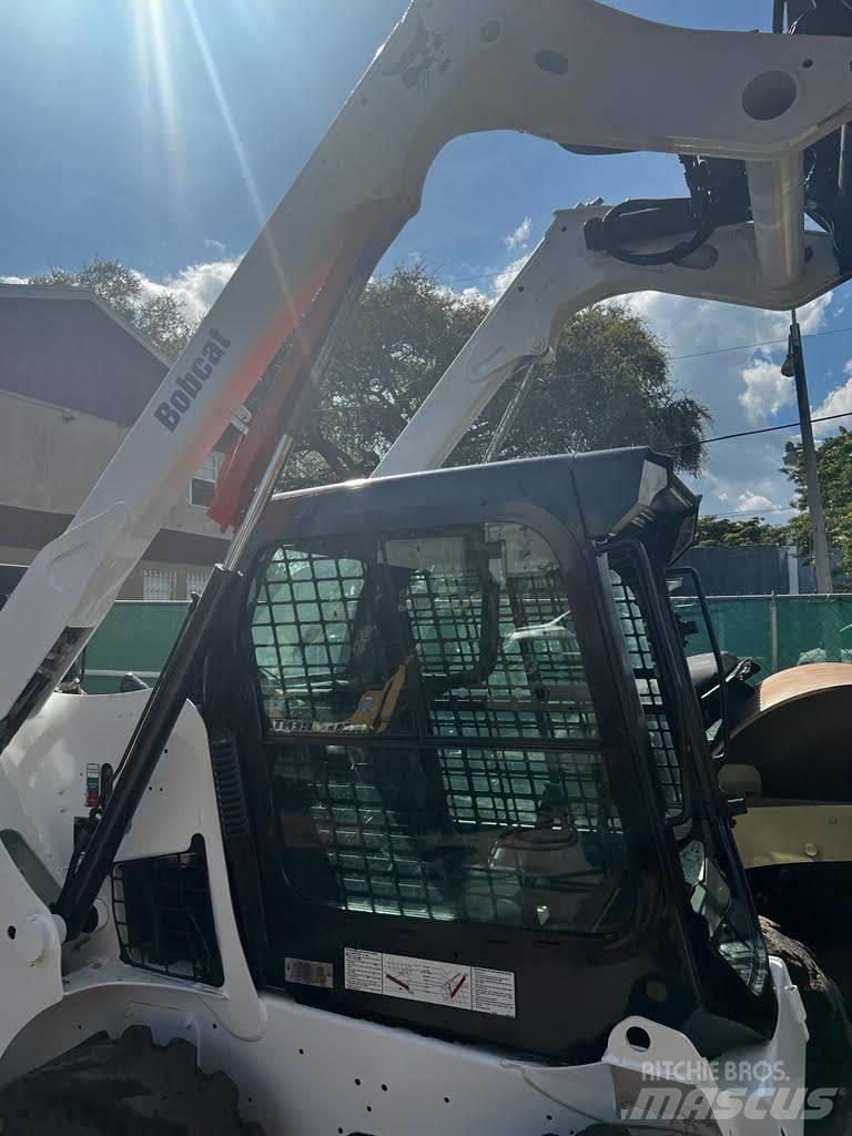 Bobcat S510 Skid steer mini nakladalci