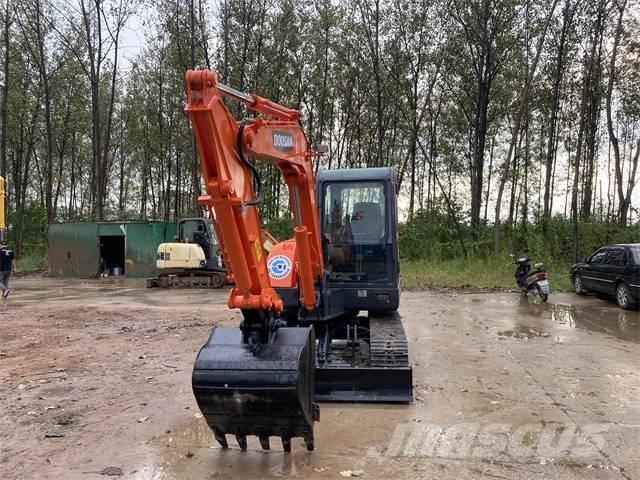 Doosan DH60-7 Mini bagri <7t