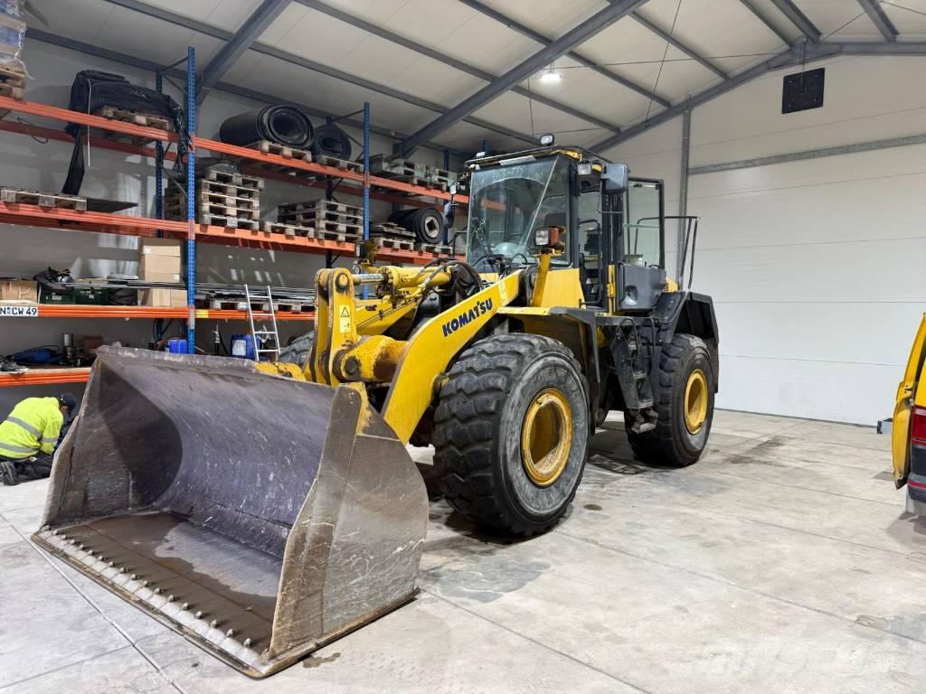Komatsu WA 380-6 Kolesni nakladalci