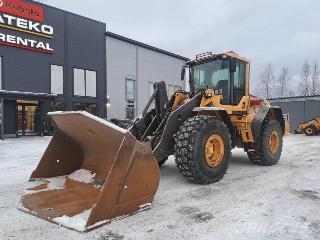 Volvo L 120 F Kolesni nakladalci