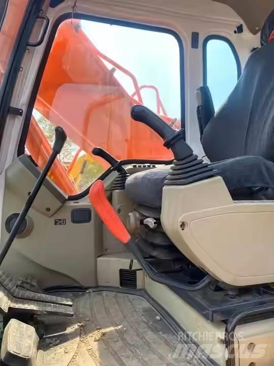 Doosan DH150 Bagri goseničarji