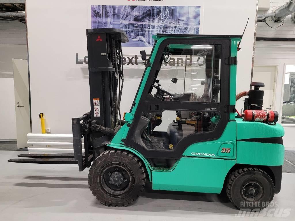 Mitsubishi FD35NTD Dizelski viličarji