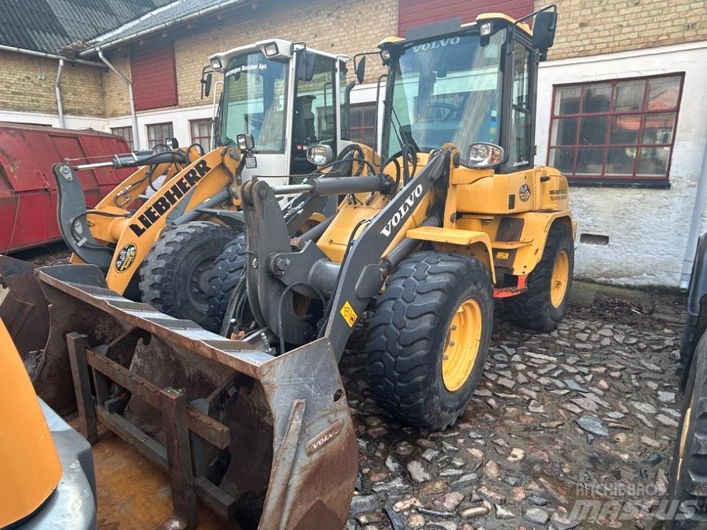 Volvo L 30 G Kolesni nakladalci