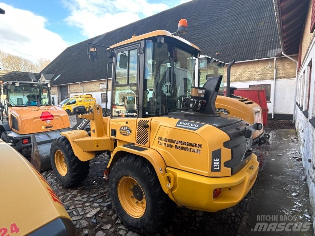 Volvo L 30 G Kolesni nakladalci