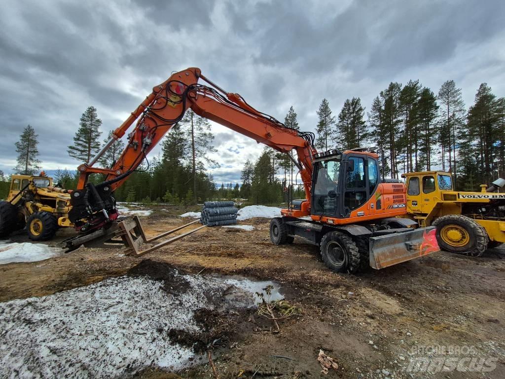 Doosan DX 140 W-3 Bagri na kolesih