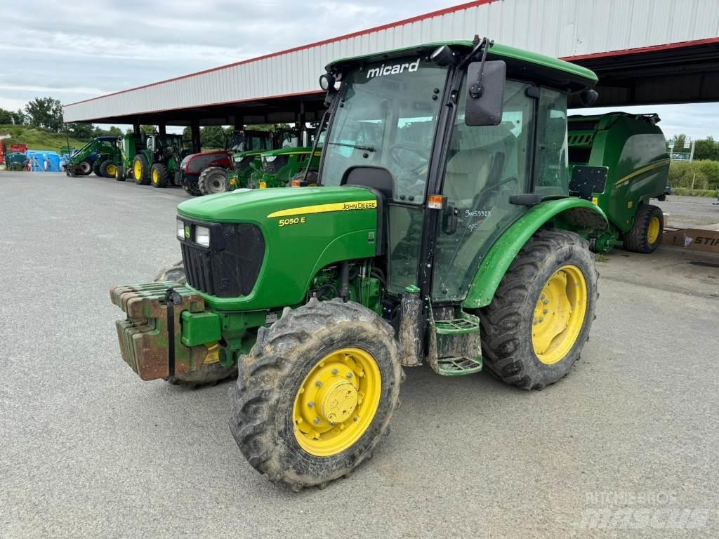 John Deere 5050E Traktorji