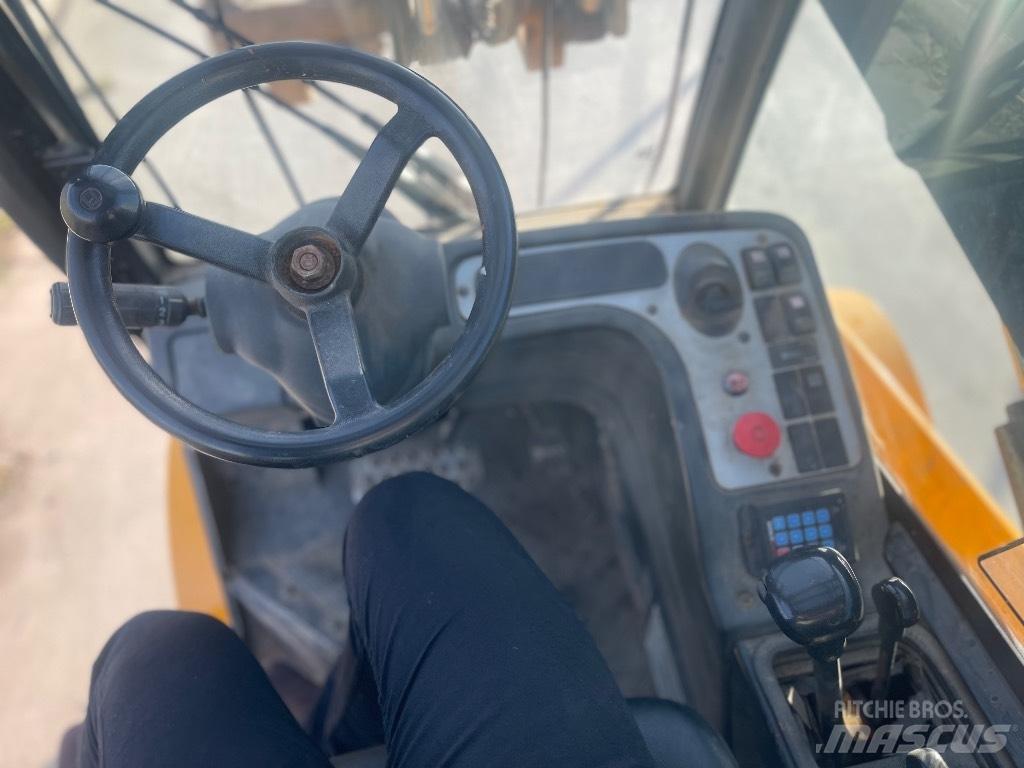 JCB TLT 30 D 4x4 Teleskopski viličarji