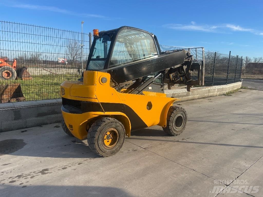 JCB TLT 30 D 4x4 Teleskopski viličarji