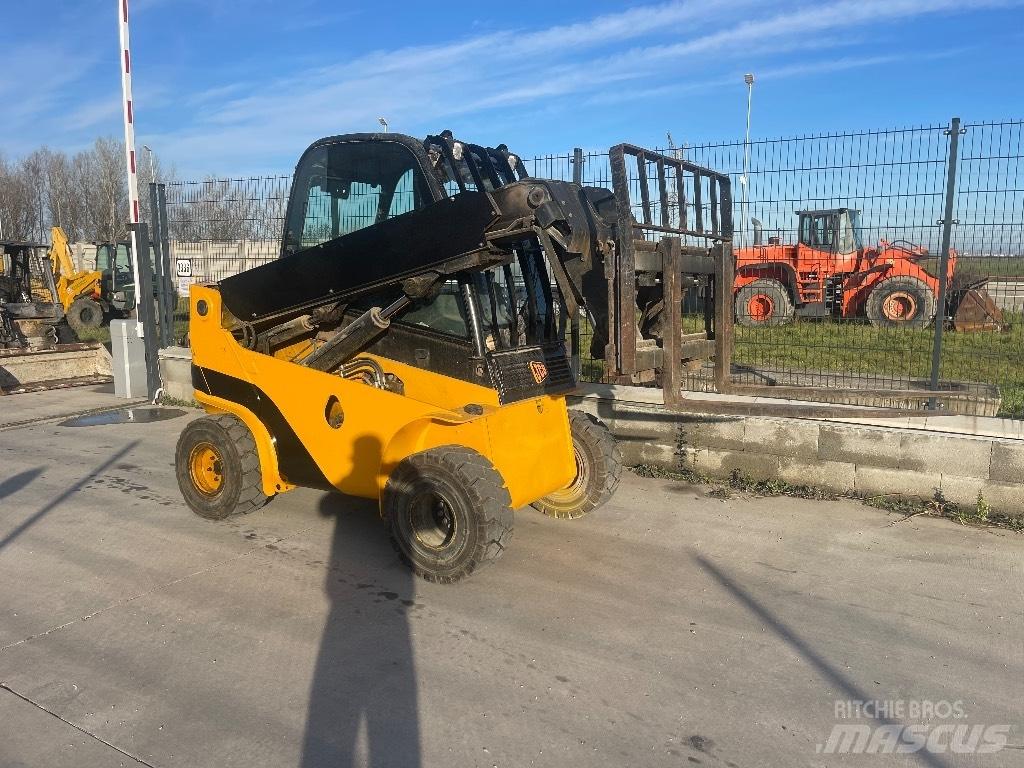 JCB TLT 30 D 4x4 Teleskopski viličarji