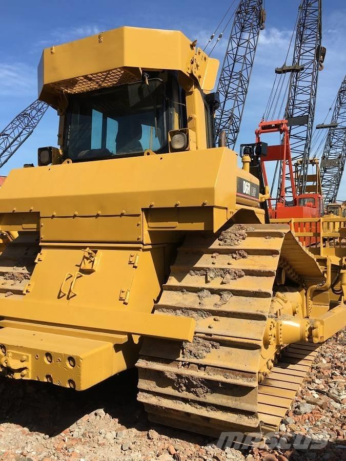 CAT D 6 R Buldožerji goseničarji