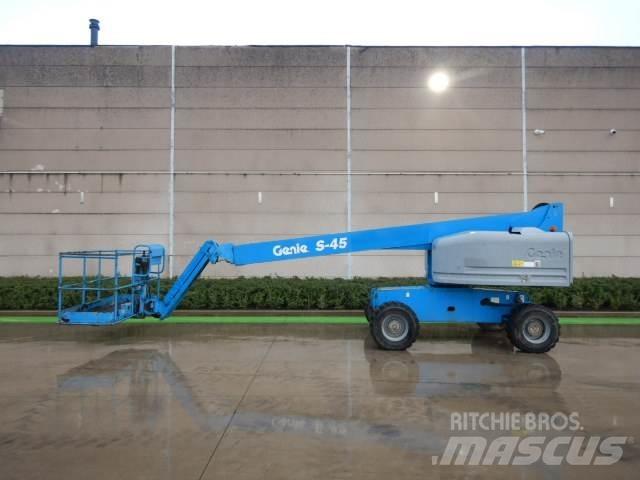 Genie S45 Teleskopske dvižne ploščadi