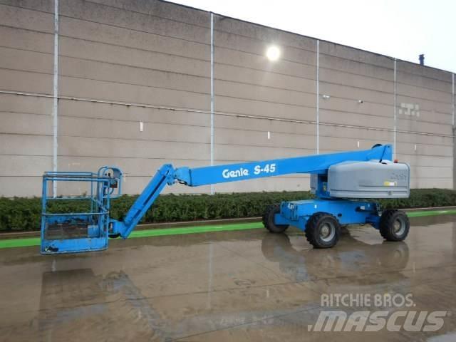 Genie S45 Teleskopske dvižne ploščadi