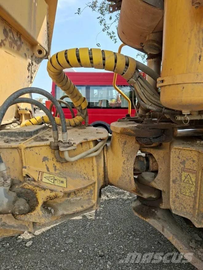 Volvo A 25 D Zglobni demperji