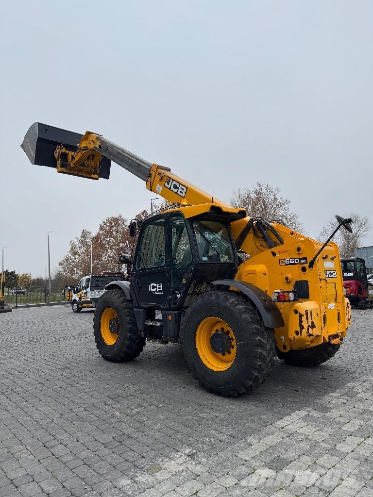 JCB 560-80 Kmetijski teleskopski nakladalci