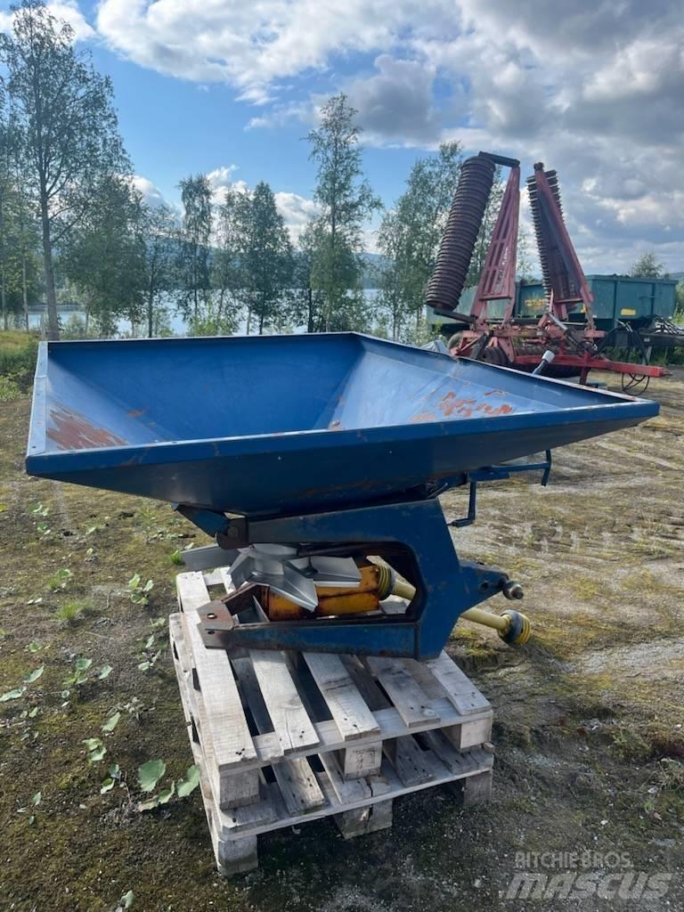 Bogballe BL600 Trosilniki mineralnega gnojila