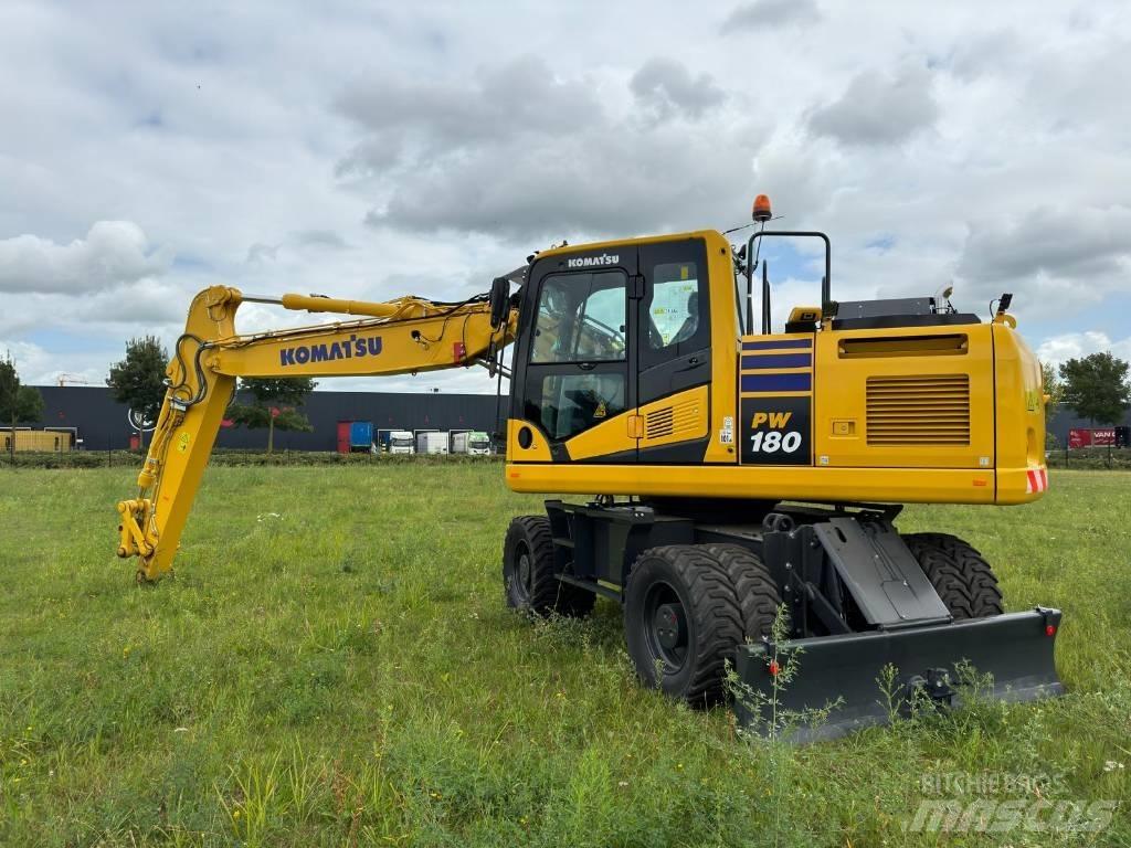 Komatsu PW180-11E0 Bagri na kolesih