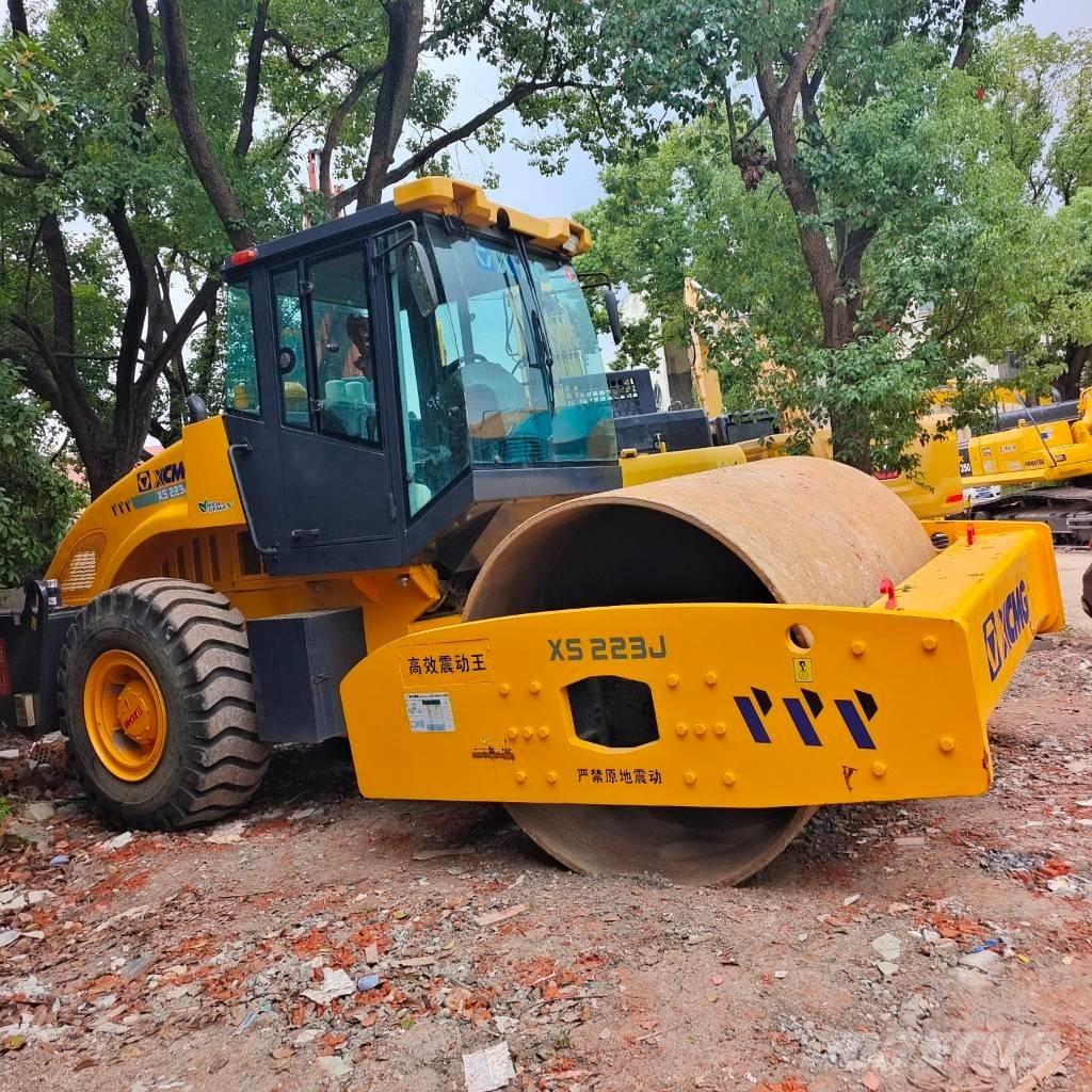 XCMG XS 223 J Enojni valjarji