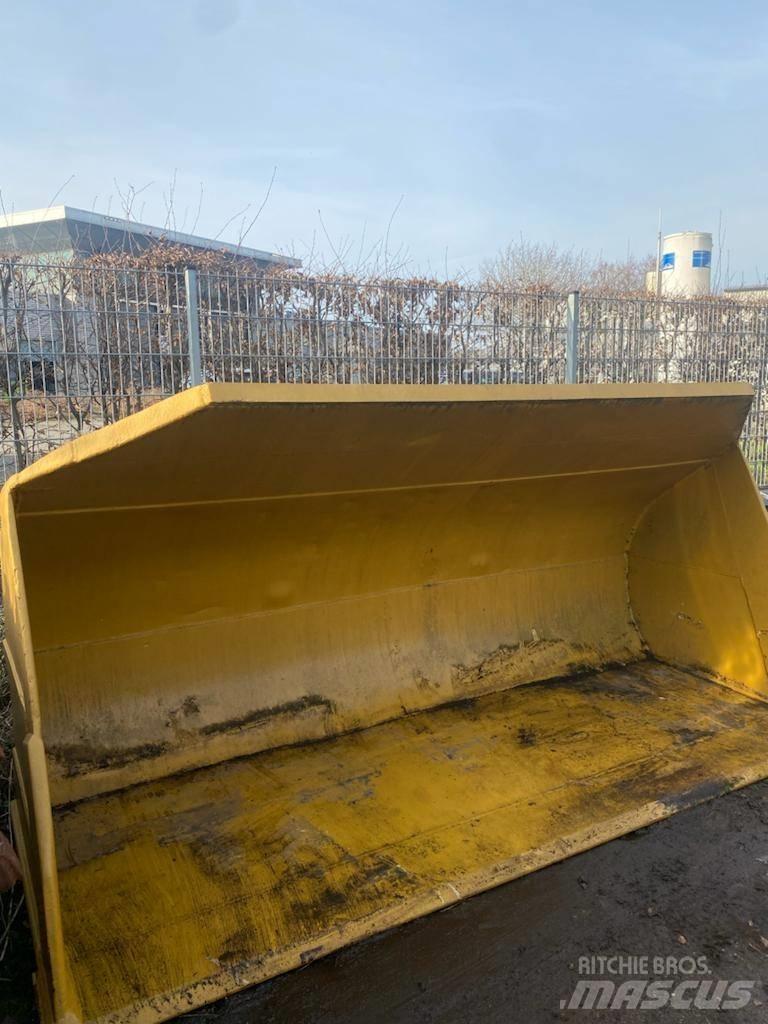 CAT 972 Žlice