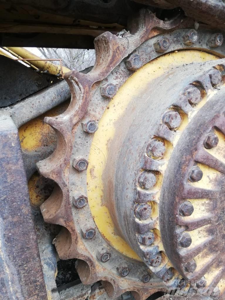 Komatsu PC 650 LC Bagri goseničarji