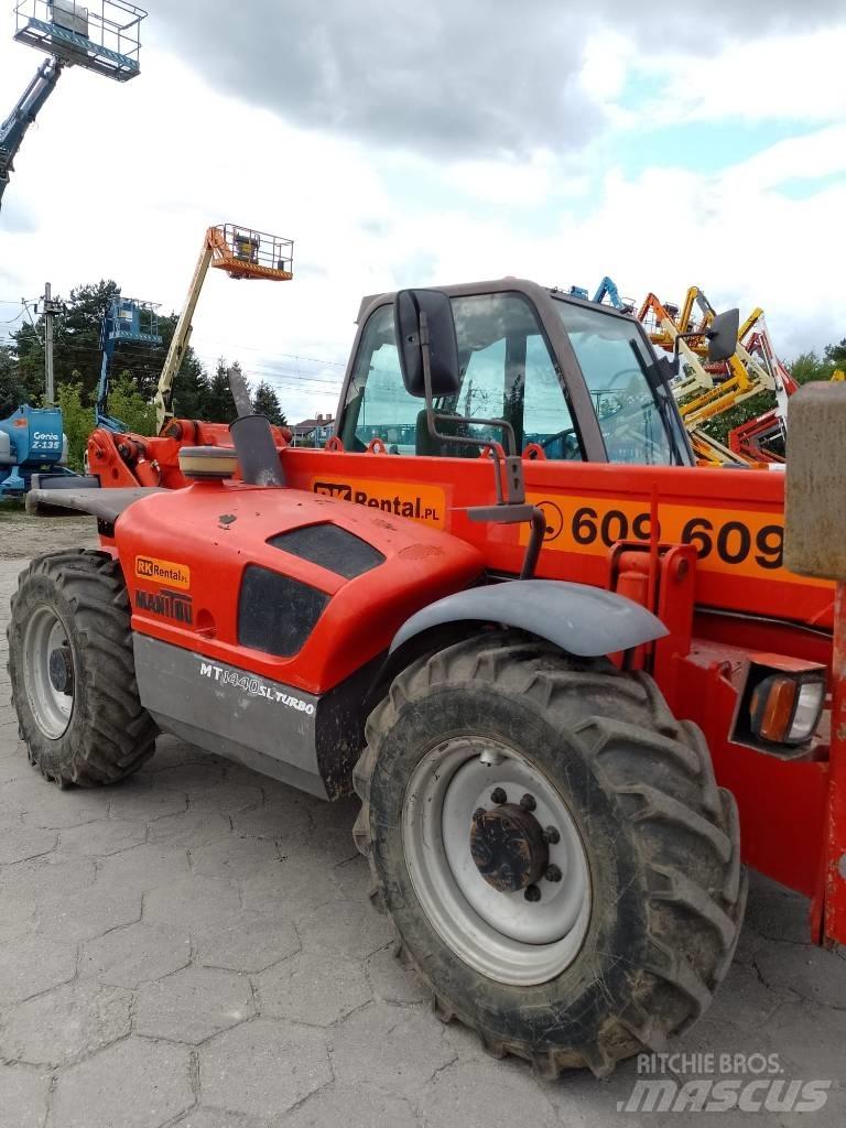 Manitou MT 1440 Teleskopski viličarji