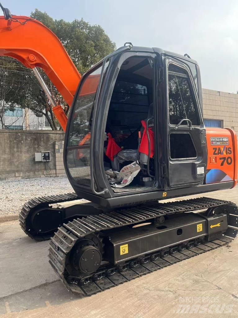 Hitachi ZX70 Bagri goseničarji