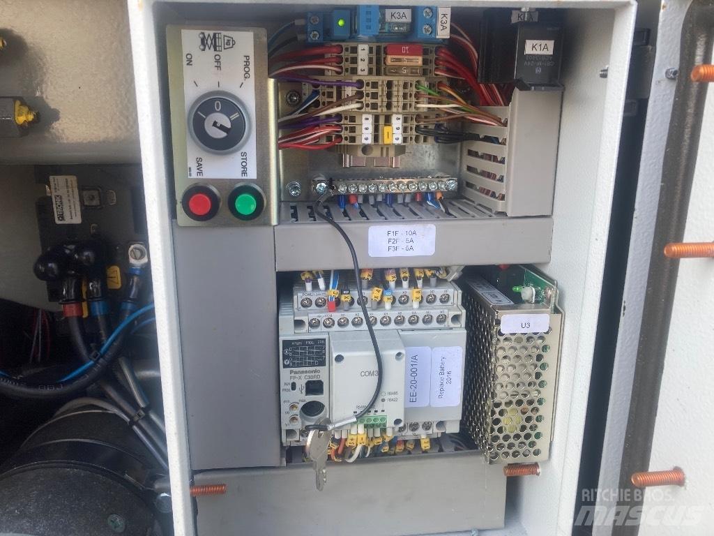 Holland Lift HL 9714 Škarjaste dvižne ploščadi