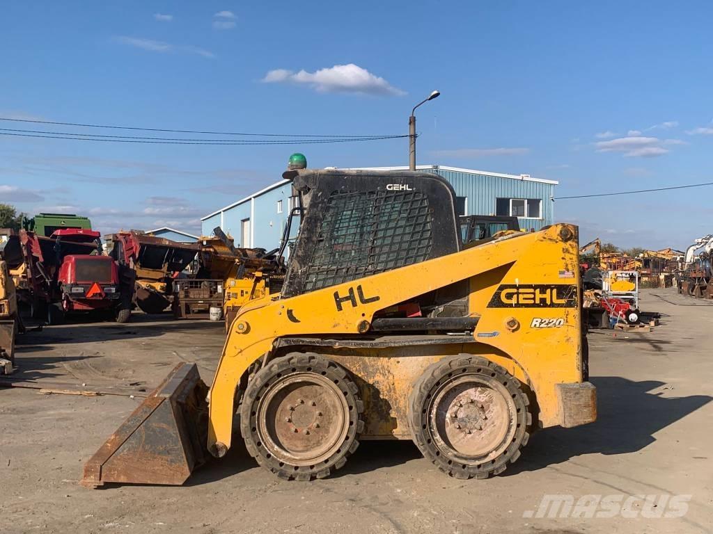 Gehl R 220 Skid steer mini nakladalci