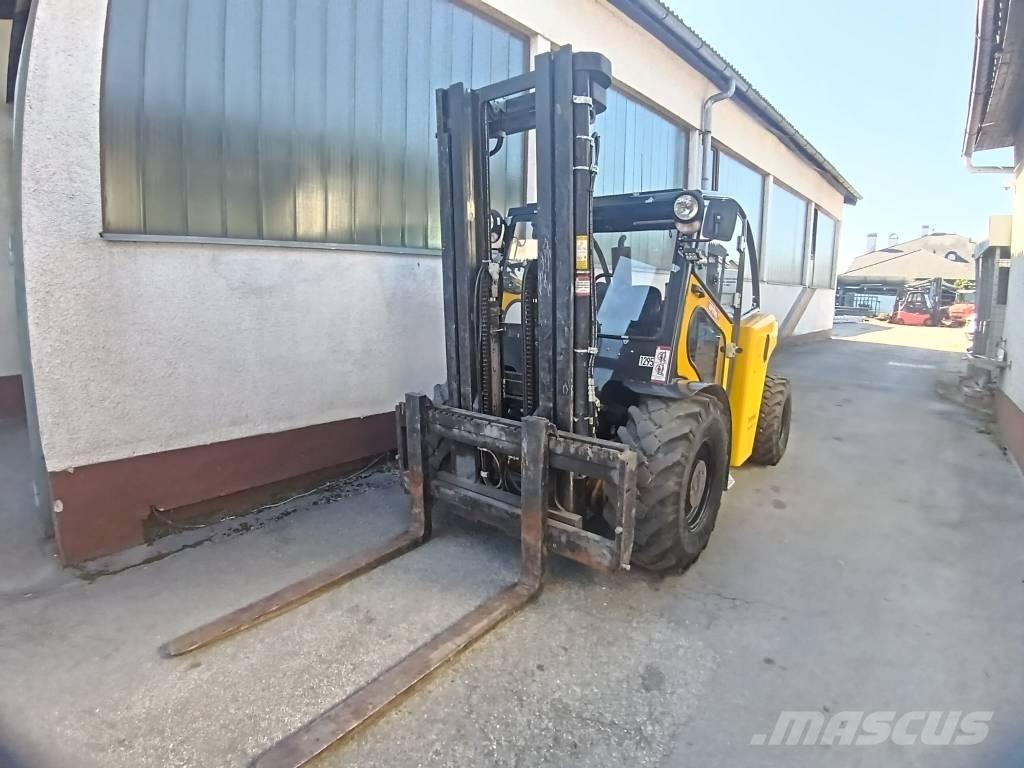 Bomaq B50 MP 4WD Dizelski viličarji