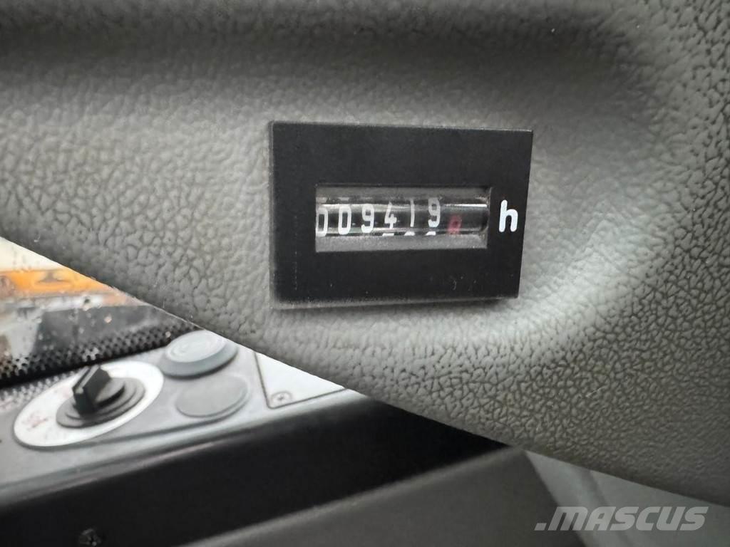 Liebherr LH 26 M Bagri za prekladanje primarnih/sekundarnih surovin