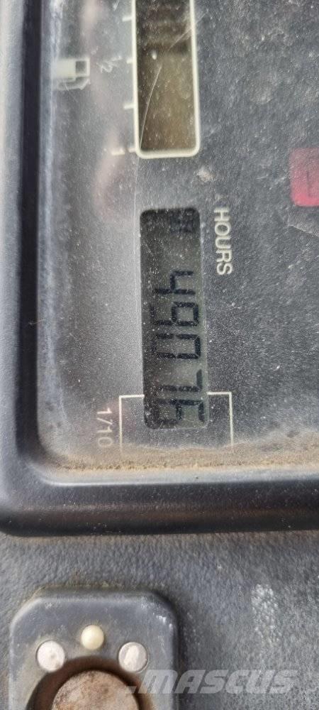 JCB 8015 Mini bagri <7t