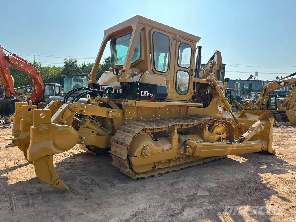 CAT D7G Buldožerji goseničarji